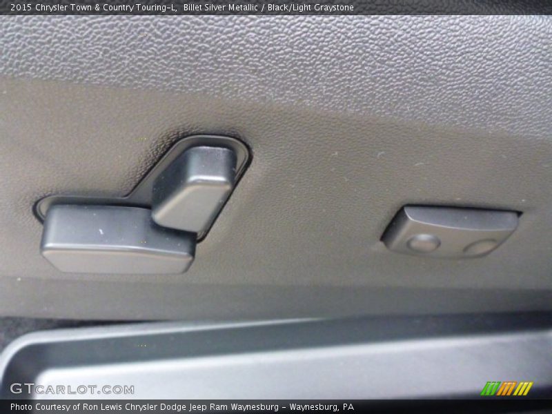 Billet Silver Metallic / Black/Light Graystone 2015 Chrysler Town & Country Touring-L