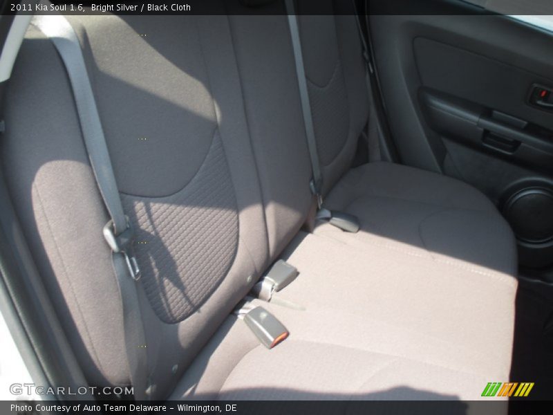 Bright Silver / Black Cloth 2011 Kia Soul 1.6
