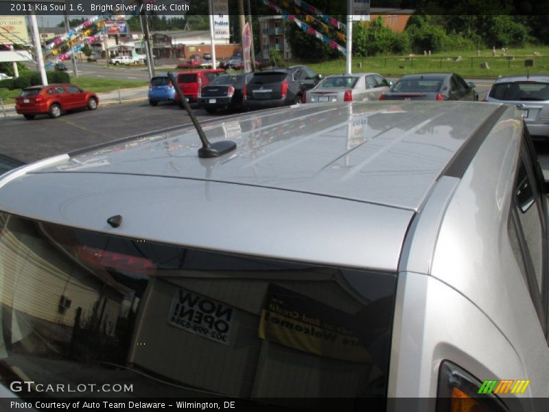 Bright Silver / Black Cloth 2011 Kia Soul 1.6