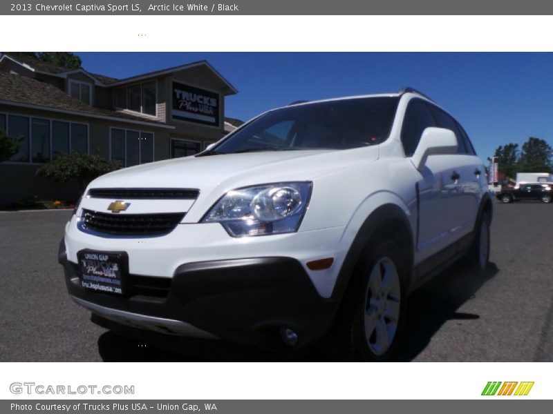 Arctic Ice White / Black 2013 Chevrolet Captiva Sport LS