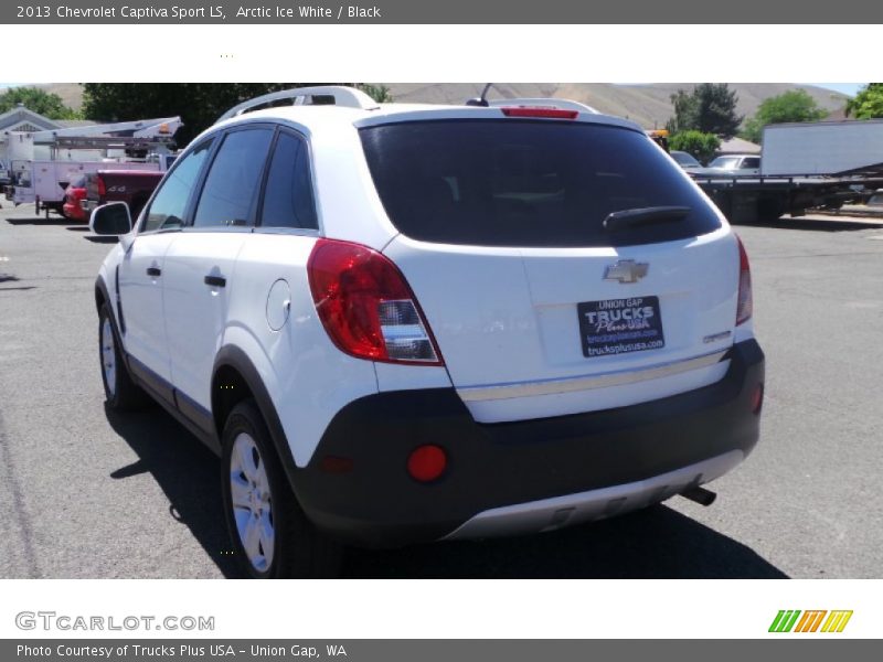 Arctic Ice White / Black 2013 Chevrolet Captiva Sport LS