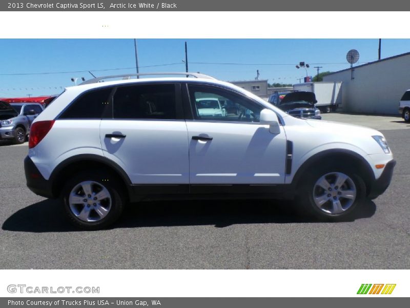 Arctic Ice White / Black 2013 Chevrolet Captiva Sport LS