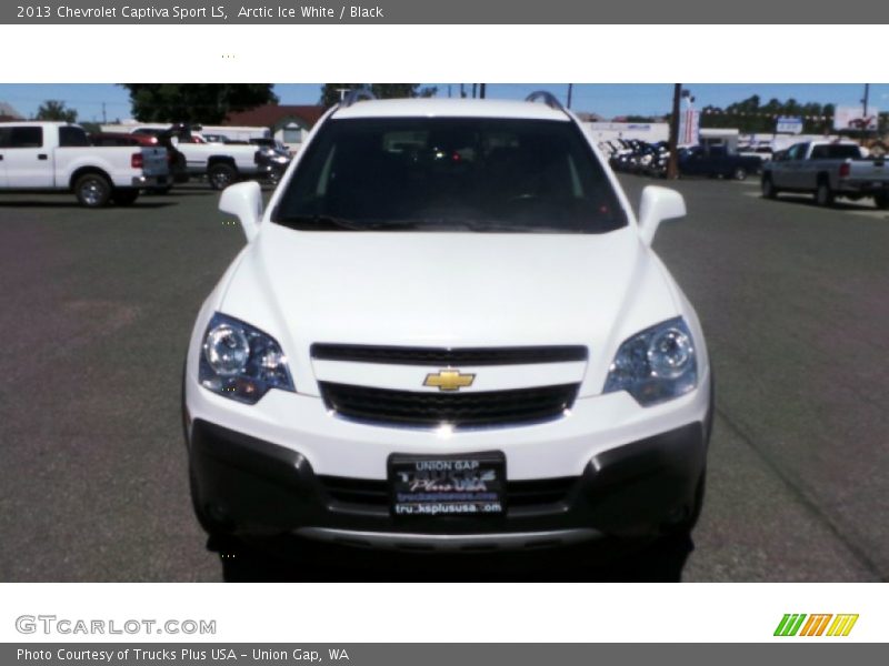 Arctic Ice White / Black 2013 Chevrolet Captiva Sport LS