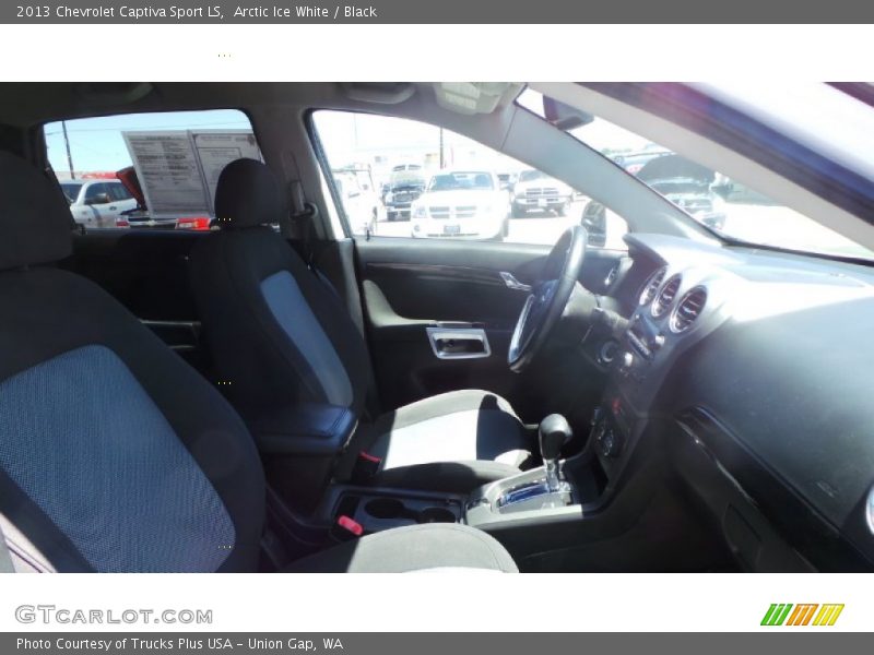 Arctic Ice White / Black 2013 Chevrolet Captiva Sport LS