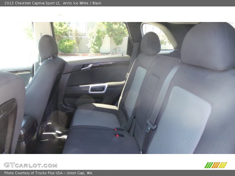 Arctic Ice White / Black 2013 Chevrolet Captiva Sport LS
