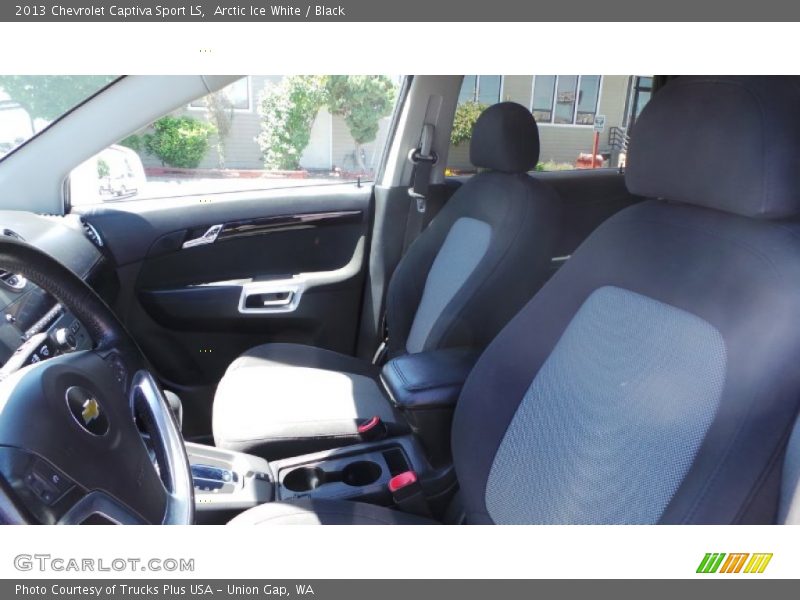 Arctic Ice White / Black 2013 Chevrolet Captiva Sport LS