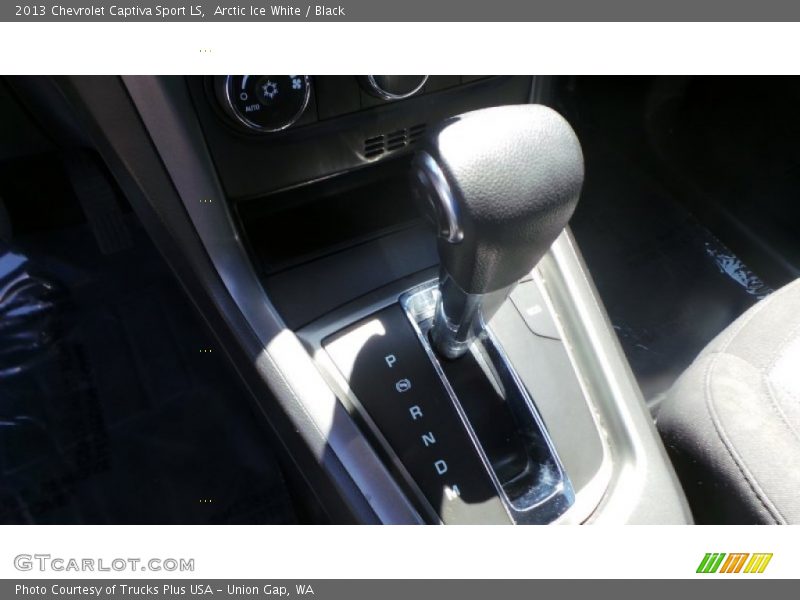 Arctic Ice White / Black 2013 Chevrolet Captiva Sport LS