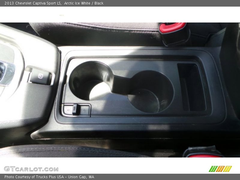 Arctic Ice White / Black 2013 Chevrolet Captiva Sport LS