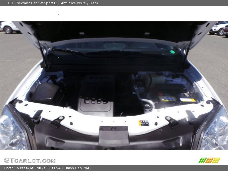 Arctic Ice White / Black 2013 Chevrolet Captiva Sport LS