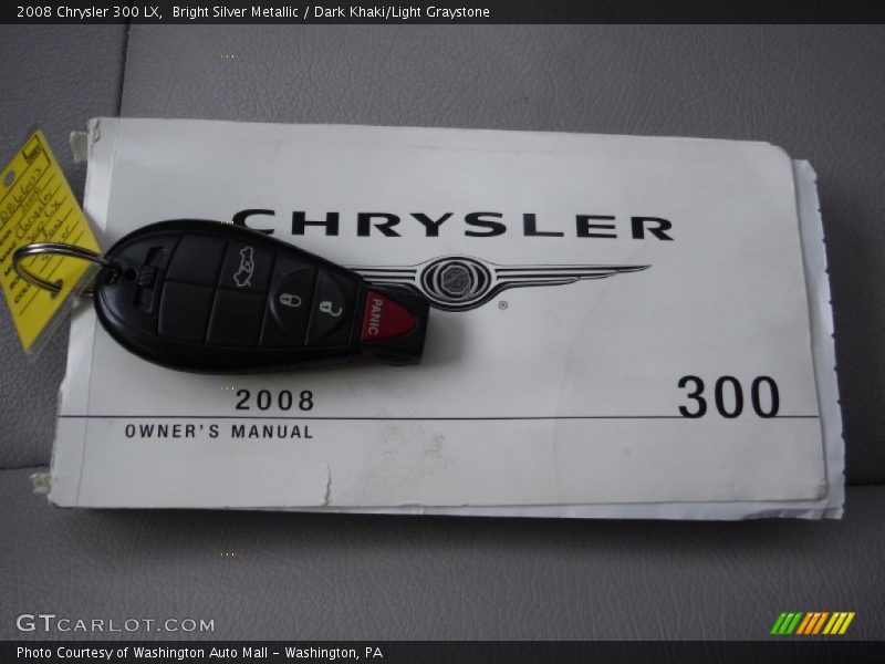 Bright Silver Metallic / Dark Khaki/Light Graystone 2008 Chrysler 300 LX