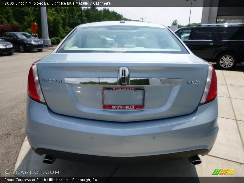 Light Ice Blue Metallic / Cashmere 2009 Lincoln MKS Sedan