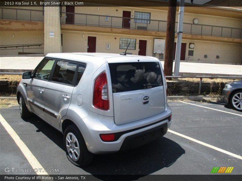 Bright Silver / Black Cloth 2013 Kia Soul 1.6