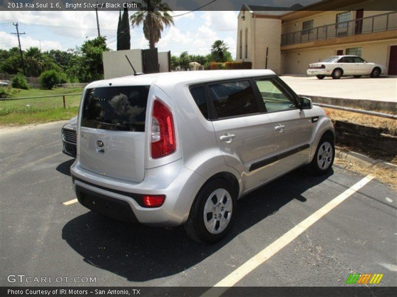 Bright Silver / Black Cloth 2013 Kia Soul 1.6