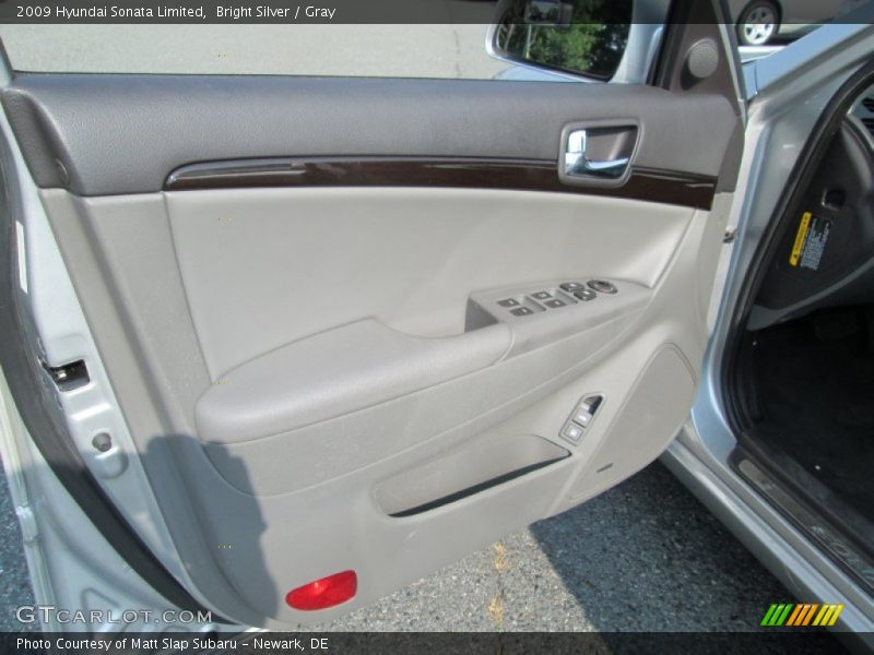 Bright Silver / Gray 2009 Hyundai Sonata Limited