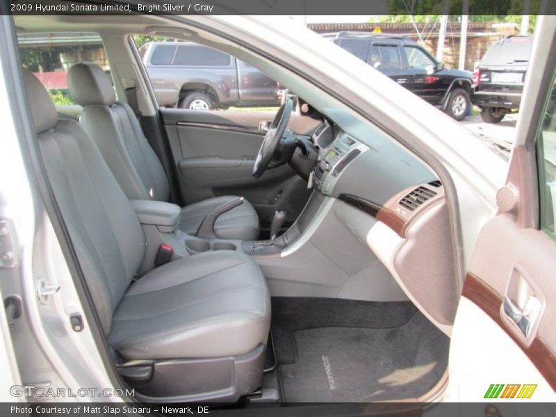 Bright Silver / Gray 2009 Hyundai Sonata Limited