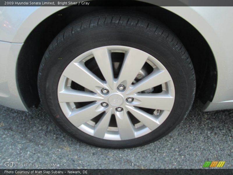 Bright Silver / Gray 2009 Hyundai Sonata Limited