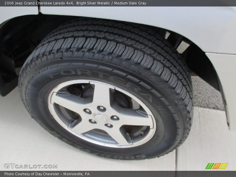 Bright Silver Metallic / Medium Slate Gray 2006 Jeep Grand Cherokee Laredo 4x4