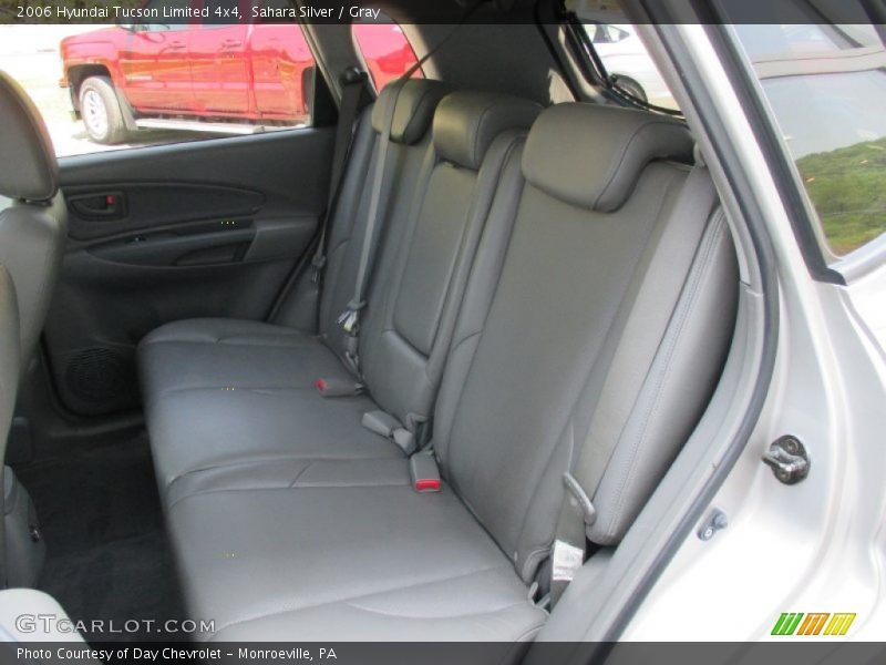 Sahara Silver / Gray 2006 Hyundai Tucson Limited 4x4