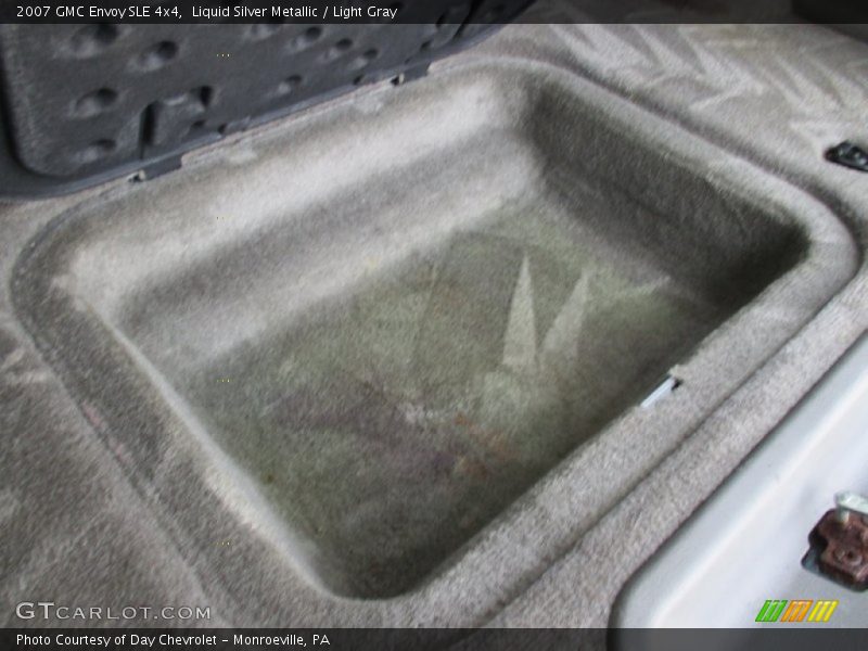 Liquid Silver Metallic / Light Gray 2007 GMC Envoy SLE 4x4