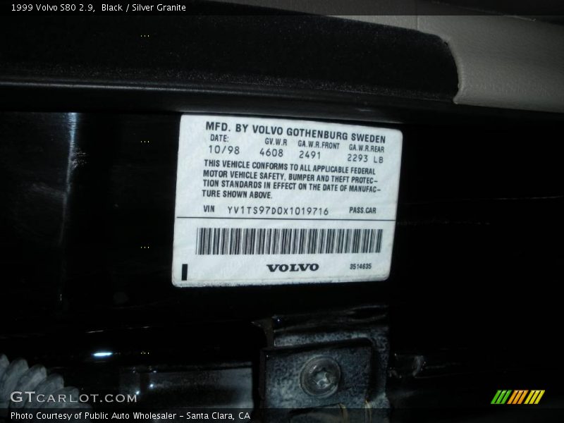 Black / Silver Granite 1999 Volvo S80 2.9