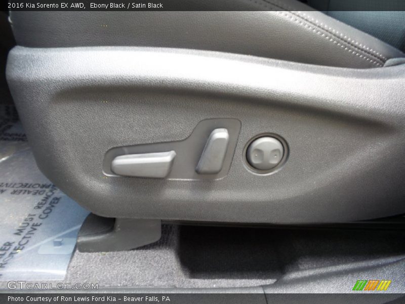 Ebony Black / Satin Black 2016 Kia Sorento EX AWD