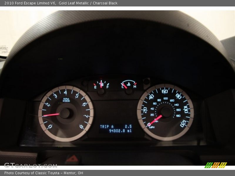 Gold Leaf Metallic / Charcoal Black 2010 Ford Escape Limited V6