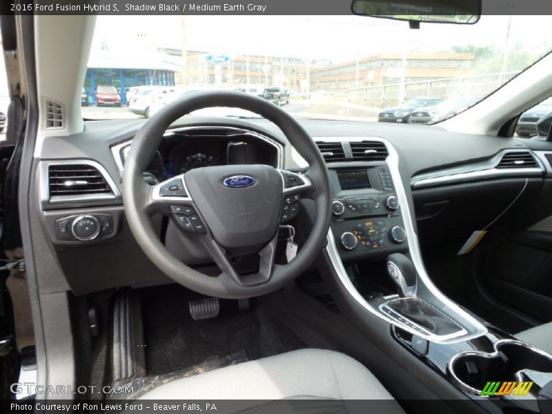 Medium Earth Gray Interior - 2016 Fusion Hybrid S 