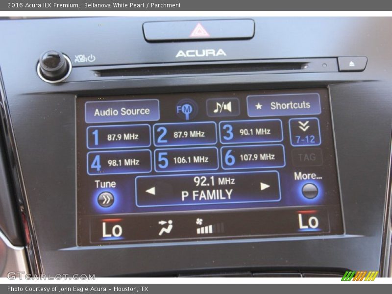 Bellanova White Pearl / Parchment 2016 Acura ILX Premium