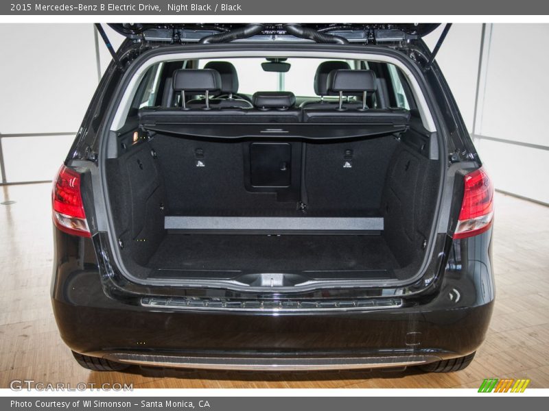  2015 B Electric Drive Trunk