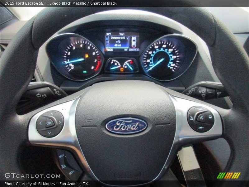 Tuxedo Black Metallic / Charcoal Black 2015 Ford Escape SE