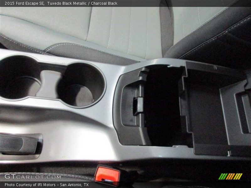 Tuxedo Black Metallic / Charcoal Black 2015 Ford Escape SE