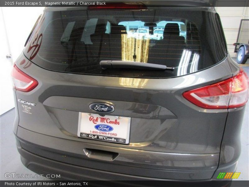 Magnetic Metallic / Charcoal Black 2015 Ford Escape S