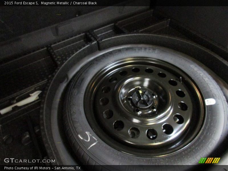 Magnetic Metallic / Charcoal Black 2015 Ford Escape S