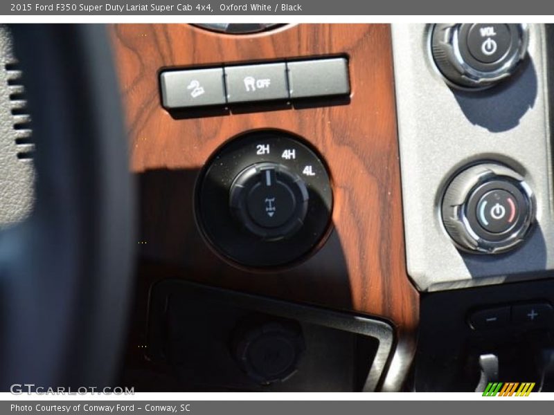Oxford White / Black 2015 Ford F350 Super Duty Lariat Super Cab 4x4