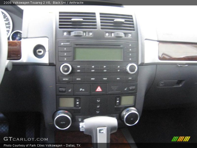 Black Uni / Anthracite 2008 Volkswagen Touareg 2 V8