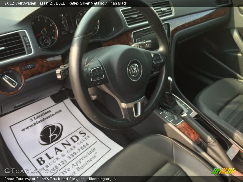 Reflex Silver Metallic / Titan Black 2012 Volkswagen Passat 2.5L SEL