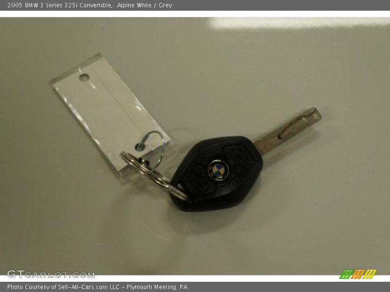 Alpine White / Grey 2005 BMW 3 Series 325i Convertible