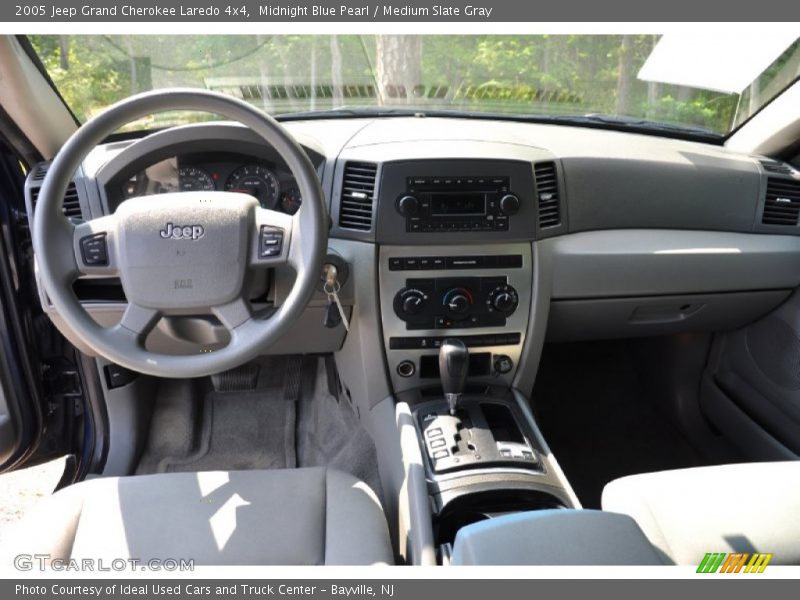 Midnight Blue Pearl / Medium Slate Gray 2005 Jeep Grand Cherokee Laredo 4x4