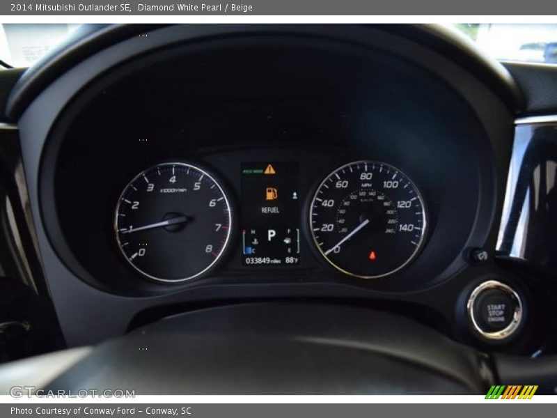 Diamond White Pearl / Beige 2014 Mitsubishi Outlander SE