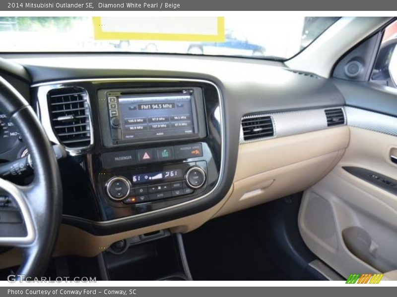 Diamond White Pearl / Beige 2014 Mitsubishi Outlander SE
