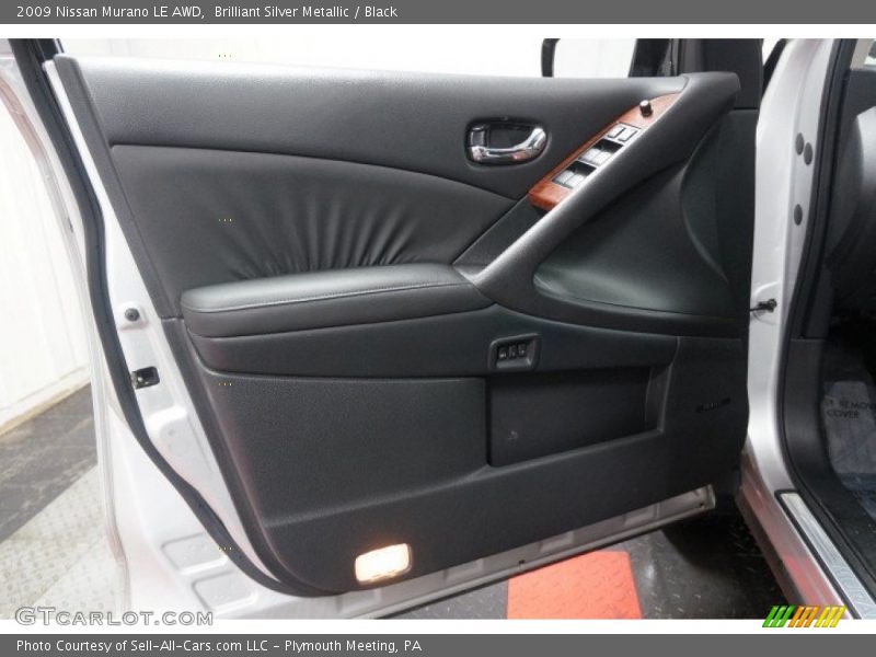 Brilliant Silver Metallic / Black 2009 Nissan Murano LE AWD