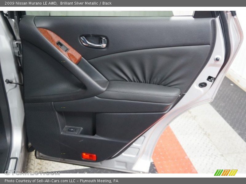 Brilliant Silver Metallic / Black 2009 Nissan Murano LE AWD