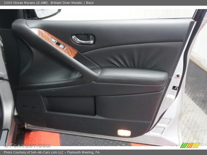Brilliant Silver Metallic / Black 2009 Nissan Murano LE AWD
