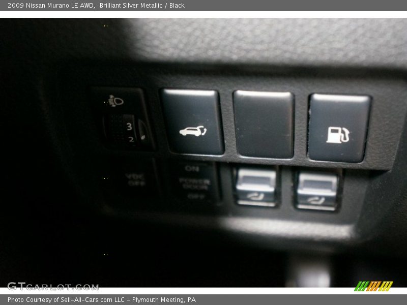 Brilliant Silver Metallic / Black 2009 Nissan Murano LE AWD