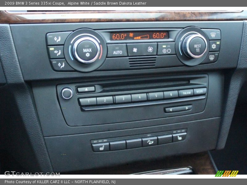 Controls of 2009 3 Series 335xi Coupe