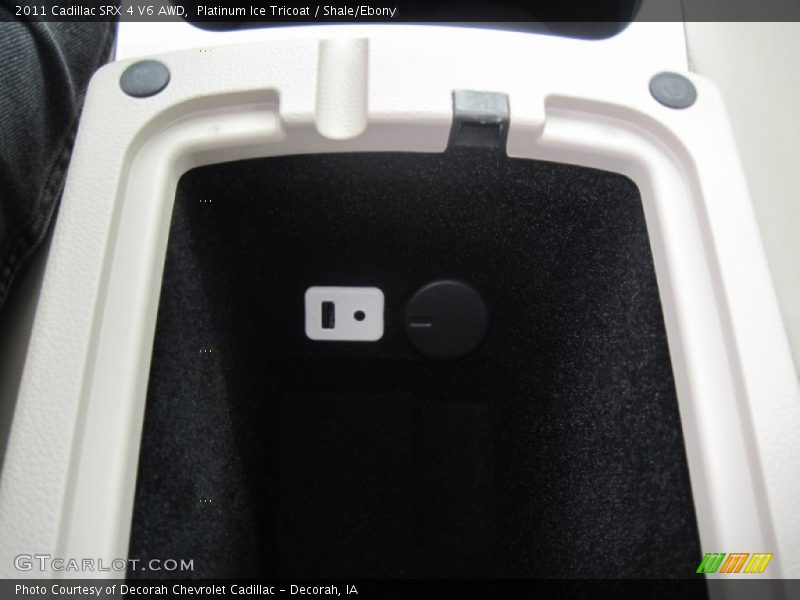 Platinum Ice Tricoat / Shale/Ebony 2011 Cadillac SRX 4 V6 AWD