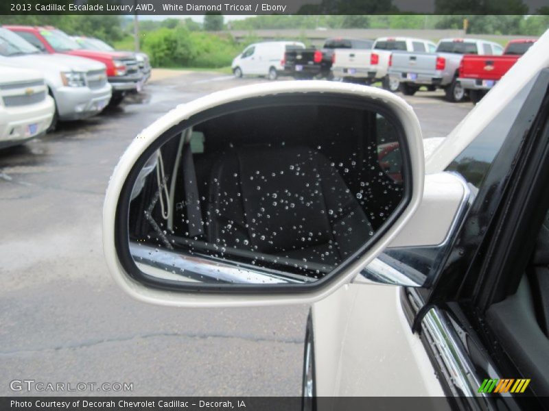 White Diamond Tricoat / Ebony 2013 Cadillac Escalade Luxury AWD