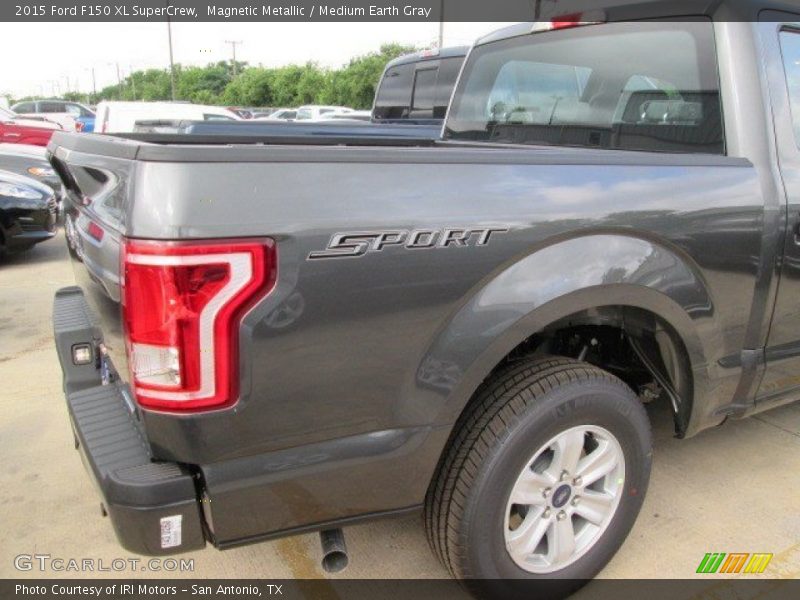 Magnetic Metallic / Medium Earth Gray 2015 Ford F150 XL SuperCrew