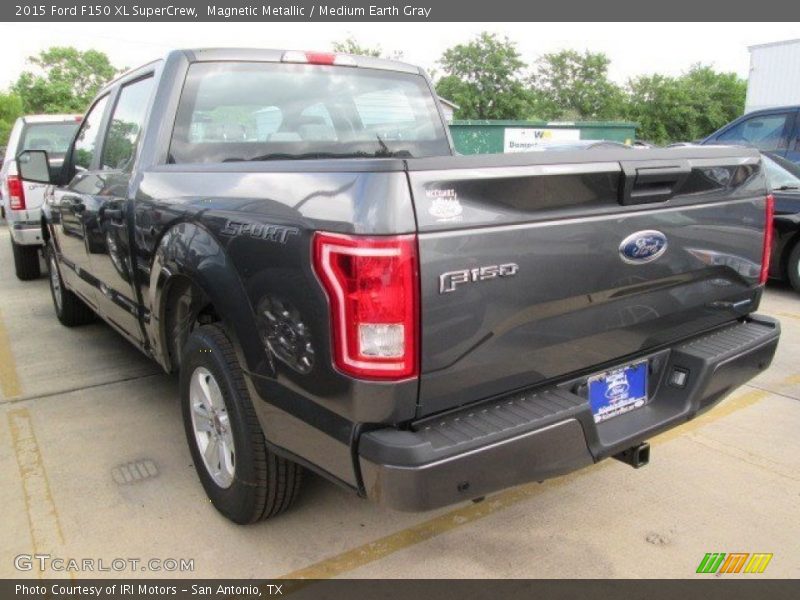 Magnetic Metallic / Medium Earth Gray 2015 Ford F150 XL SuperCrew