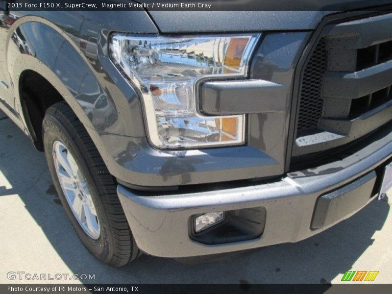 Magnetic Metallic / Medium Earth Gray 2015 Ford F150 XL SuperCrew